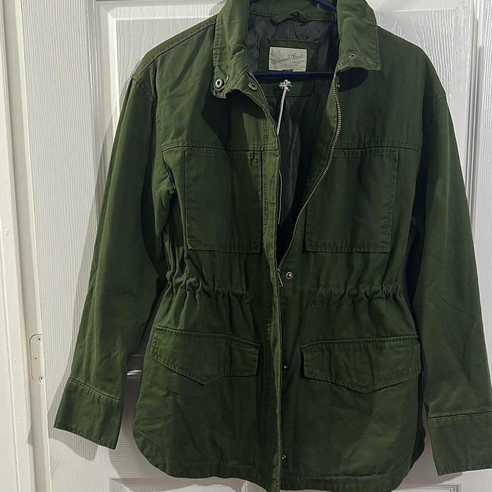Universal Tread XS size Women's Green Utility Jacket